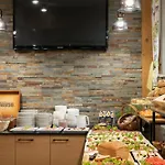 Pod Skocznią Hotel 3*