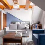Pod Skocznia 3*