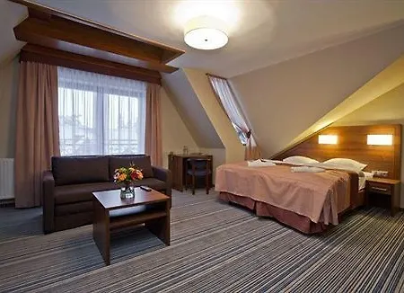 Pod Skocznia 3*